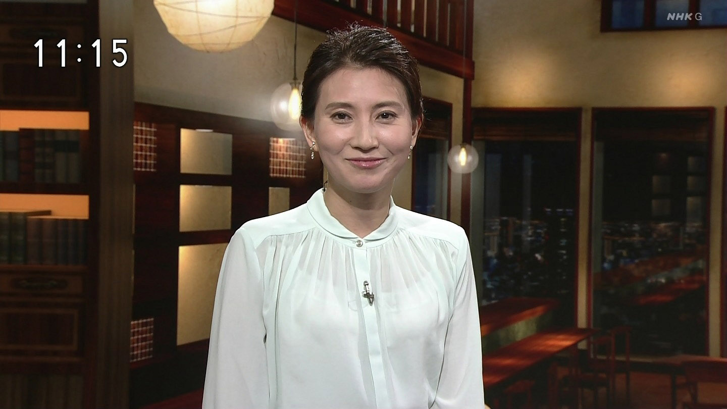 井上あさひアナ インナーの下のブラのラインまで透ける!! : アナきゃぷ速報