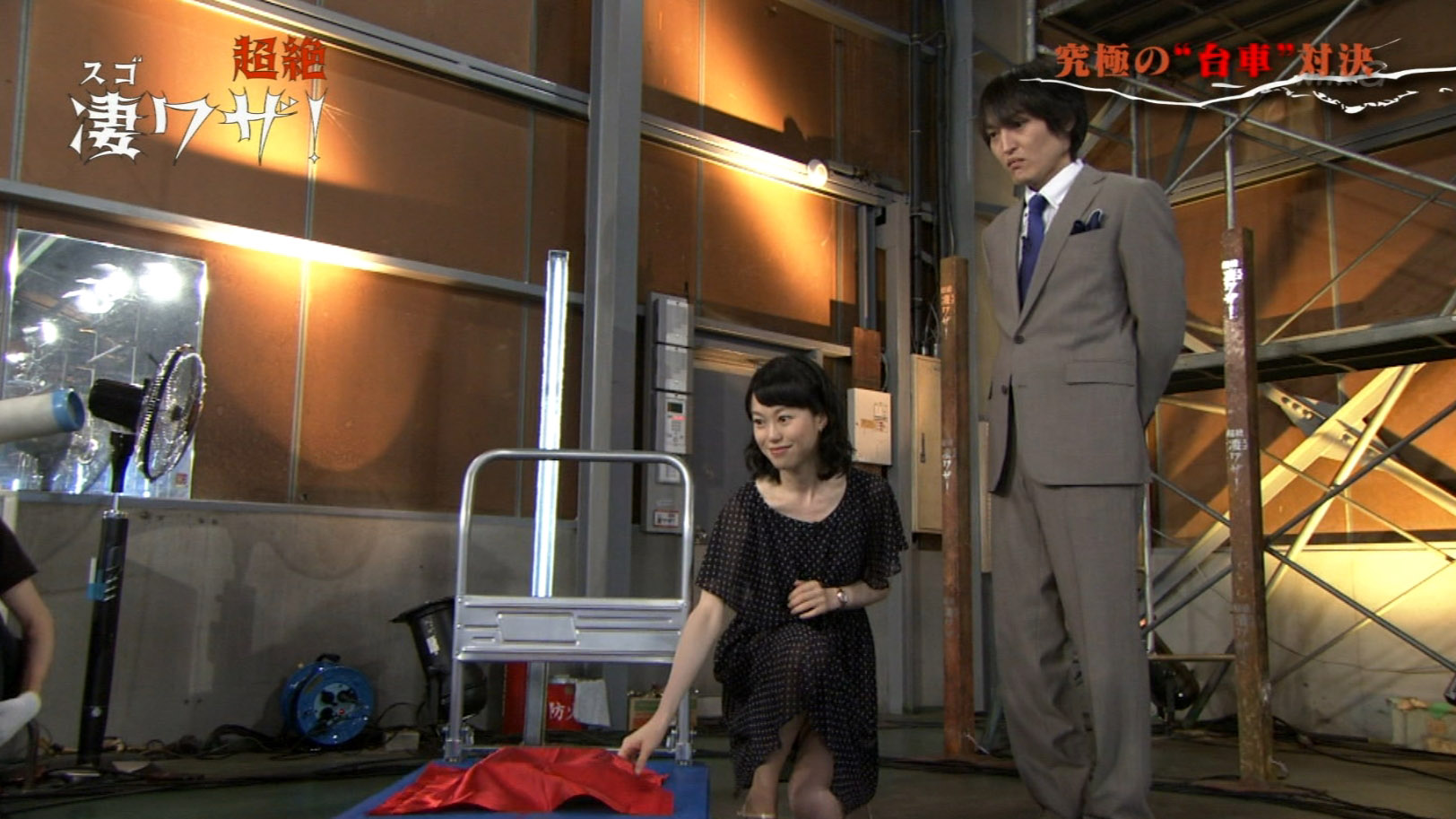 高島彩アナエロ NHK・池田伸子アナ スカートの奥がチラリ！ : アナきゃぷ速報