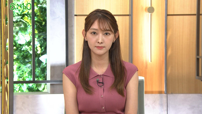 森山みなみアナ　ノースリニットで胸くっきり！！【GIF動画あり】