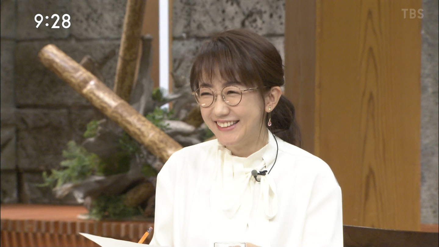 唐橋ユミアナ 巨乳横乳 Gif動画あり アナきゃぷ速報