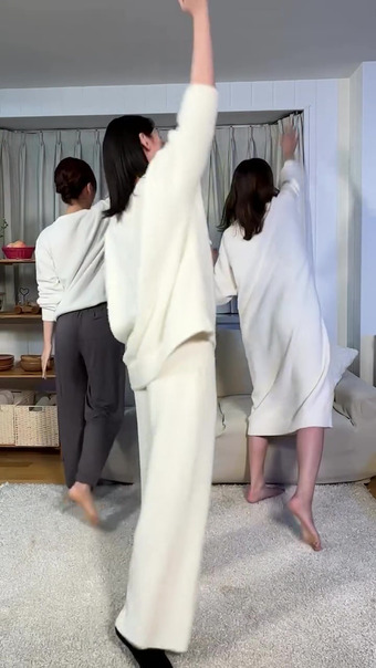 山形純菜 佐々木舞音 山本恵里伽 Instagram 8