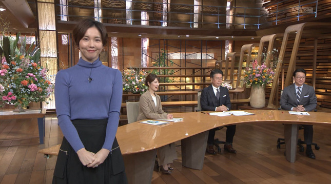 ヒロド歩美アナ　ピタピタのニットで胸を強調！！【GIF動画あり】