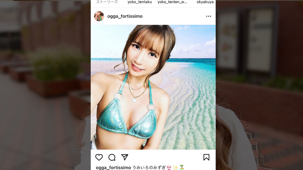 黒宮れい開脚女子高生 