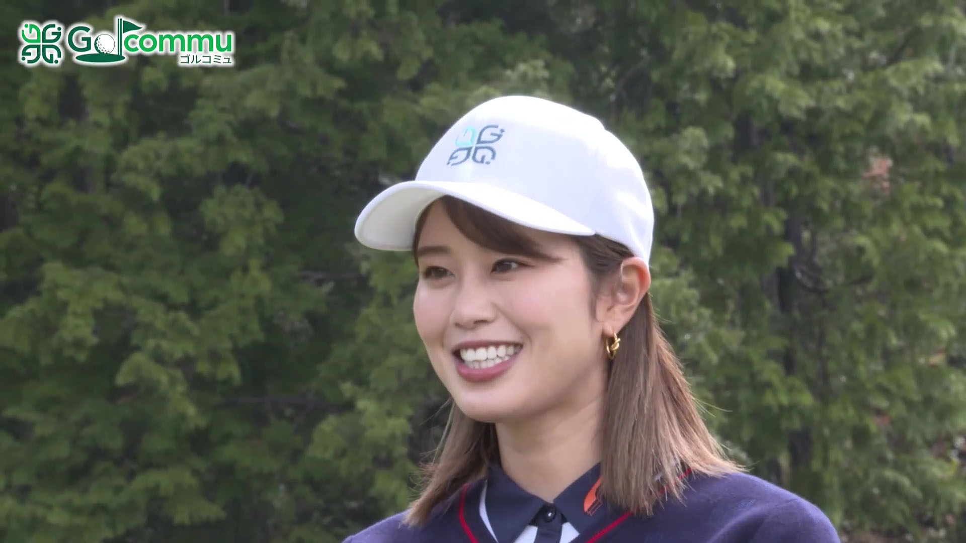 稲村亜美アナ ニットの巨乳 ミニスカゴルフ アナきゃぷ速報
