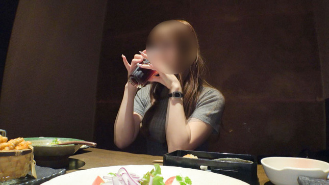 社内一の美人後輩とW不倫 1