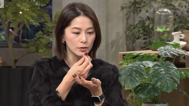 杉浦友紀アナ　干し野菜を食べる！【GIF動画あり】