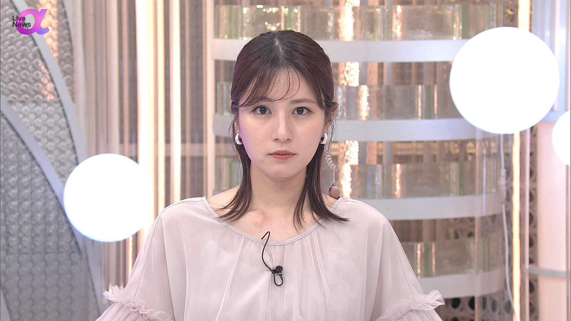 透けブラ　女子アナ 堤礼実アナ ブラまで透け透け！！【GIF動画あり】 : アナきゃぷ速報