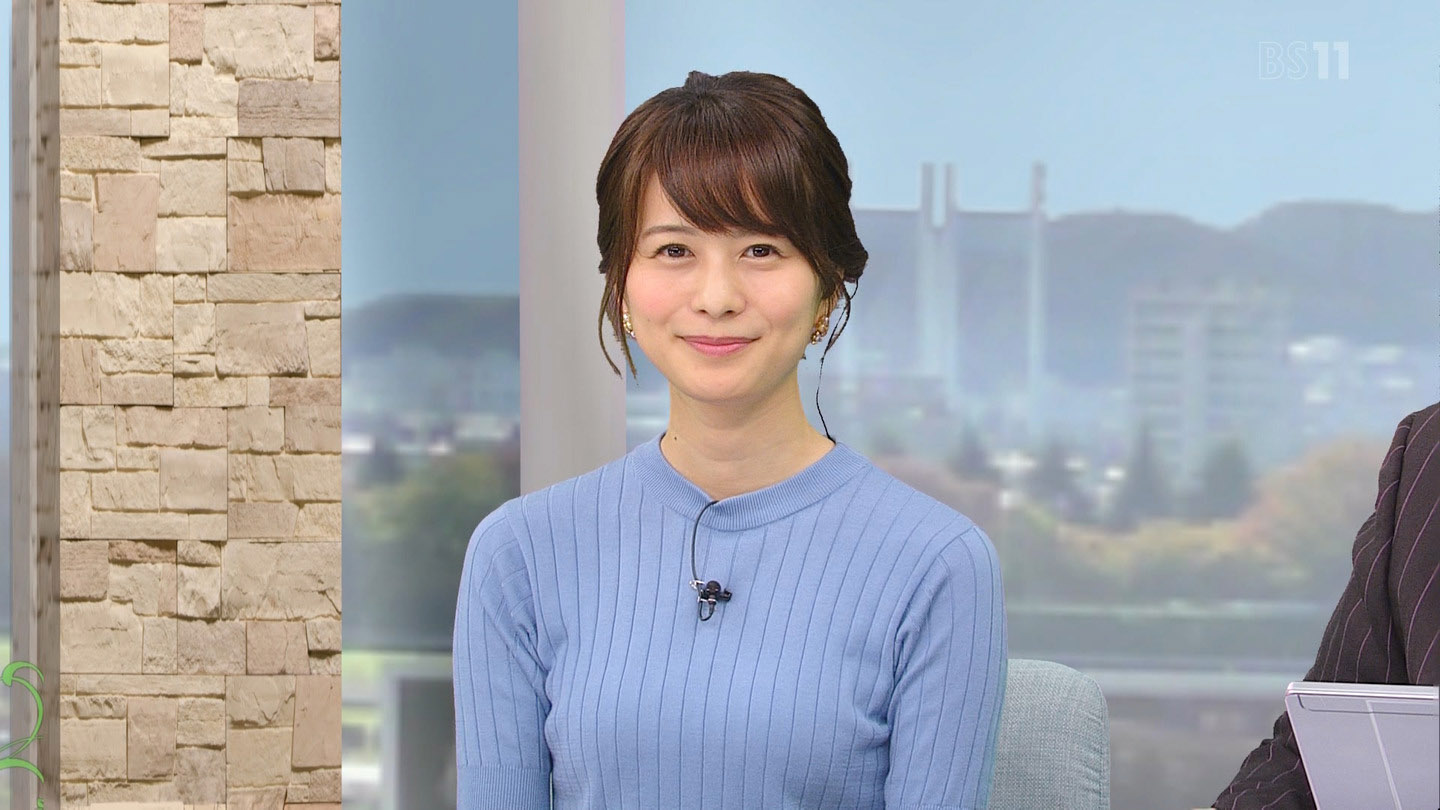 高見侑里アナがニットでおっぱい強調 アナきゃぷ速報
