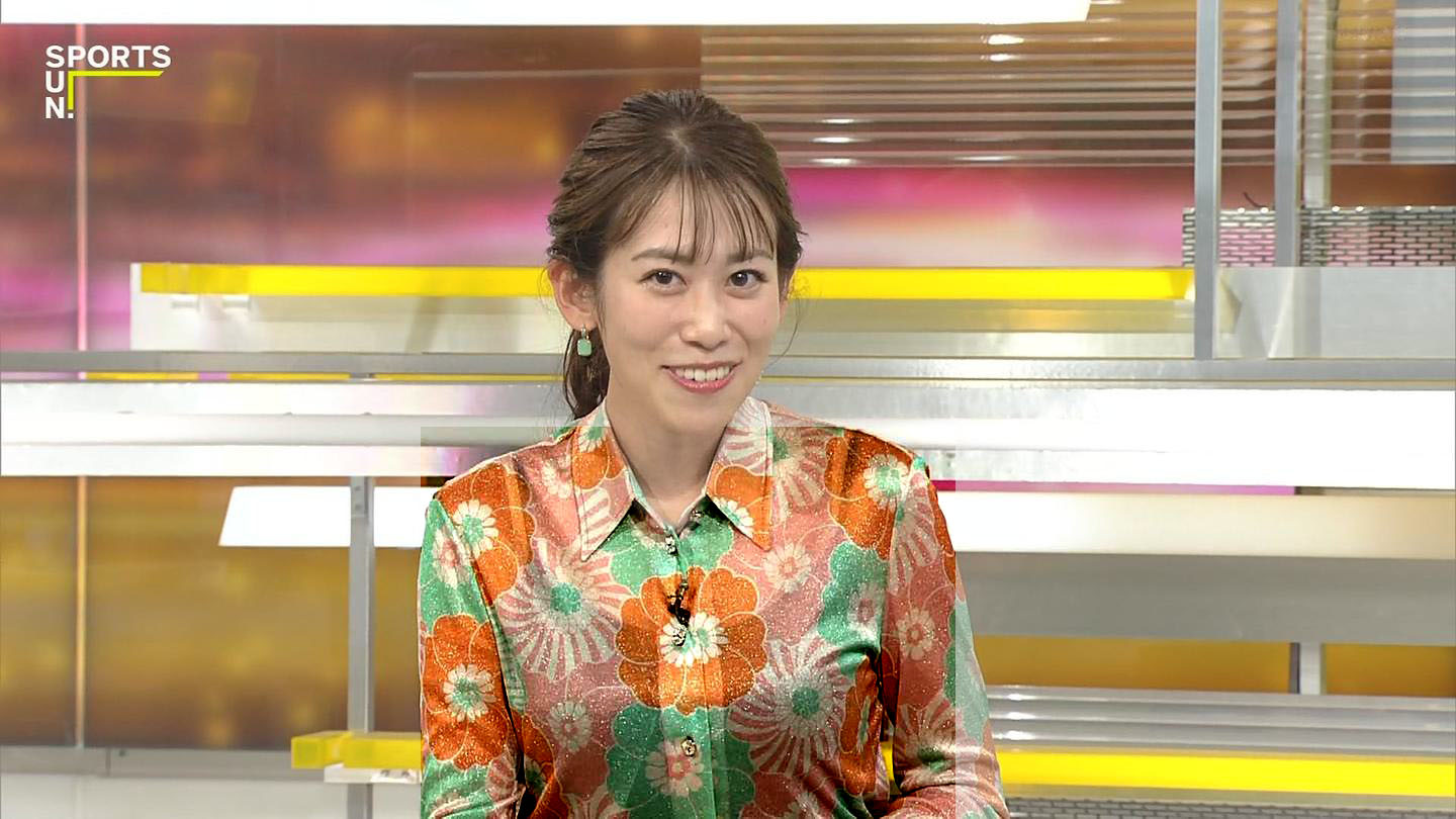 女子バレー　透けブラ 中川安奈アナ ブラ紐まで透ける！！【GIF動画あり】 : アナきゃぷ速報