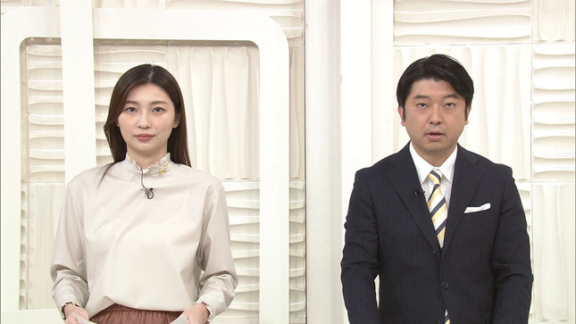 畑下由佳アナ　うっすらと透ける！！