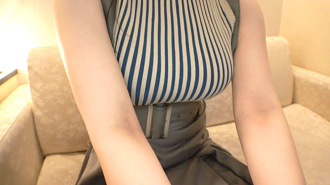 【巨乳大学生】アニメ好きオタク女子のJDは脱いだら超絶美巨乳だった！！