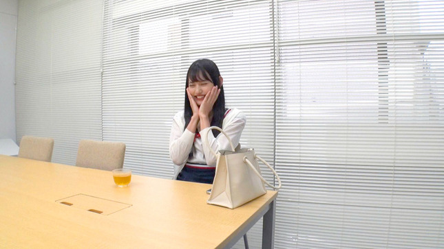絶対的美少女、お貸しします。101 八掛うみ(AV女優)20歳。1