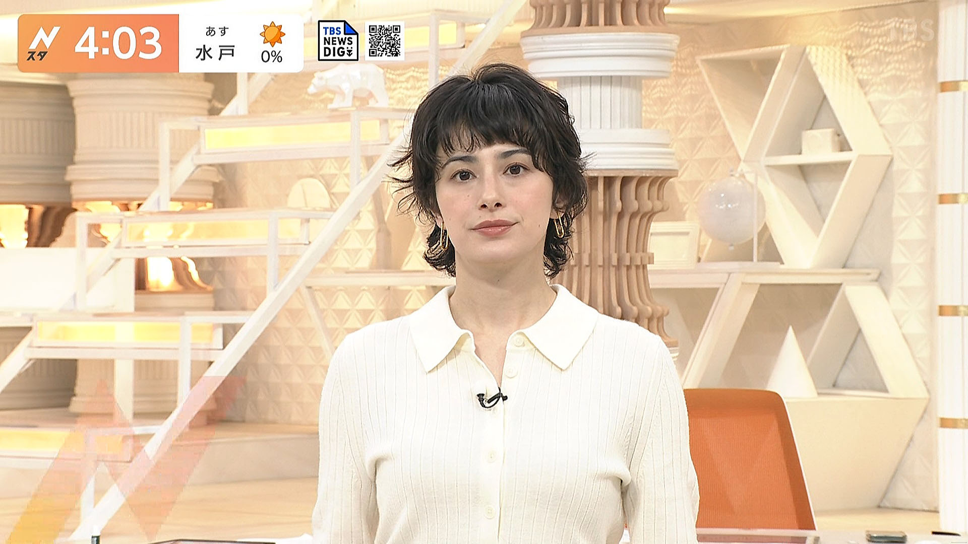 ホラン フェラ ホラン千秋キャスター ニットの豊乳!!【GIF動画あり】 : アナきゃぷ速報