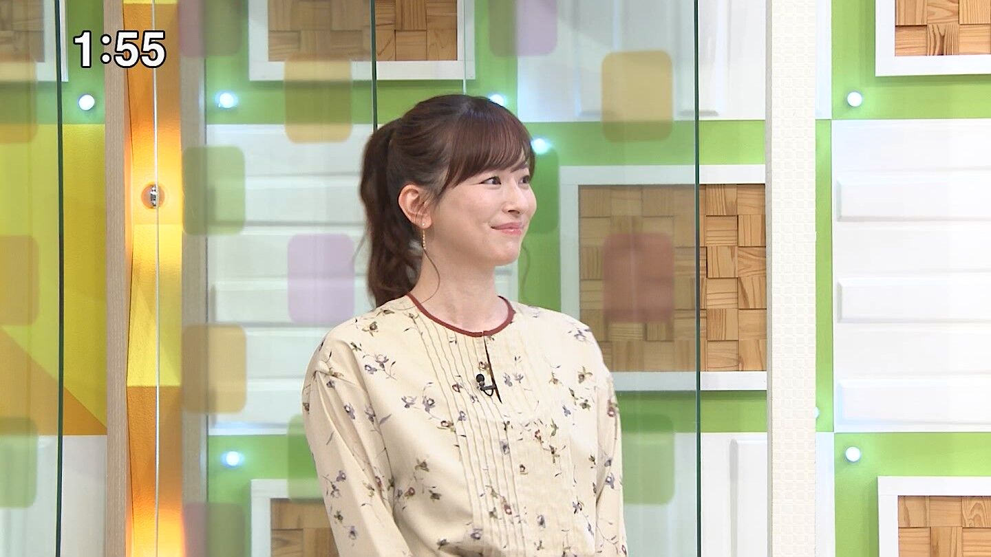 皆藤愛子　全裸 皆藤愛子、ベッドでミニスカ美脚「セクシー!!」「めっちゃ貴重」「爽やかな色気を感じる」 | エンタメ追いかけブログ - 楽天ブログ