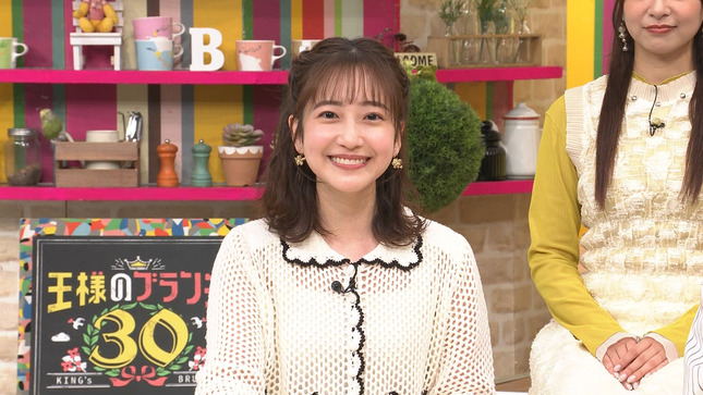 南後杏子アナ　シースルー ＆ ニット！！