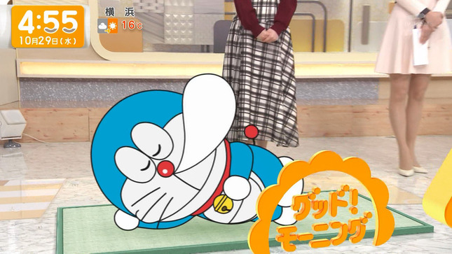 住田紗里アナ　かなりミニスカ！！