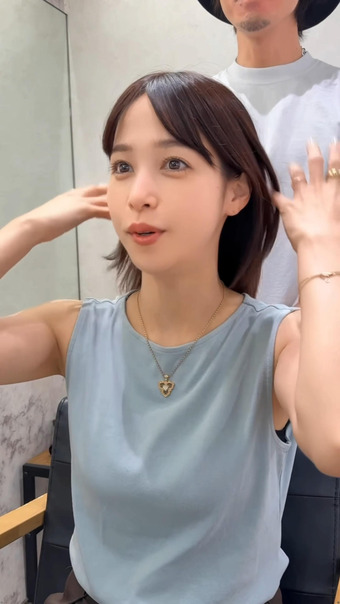 鷲見玲奈アナ、髪を切る　セクシーノースリーブ脇！！【GIF動画あり】