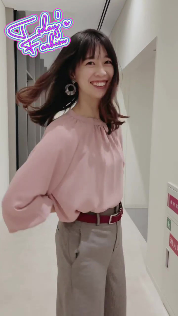 虎谷温子アナ インスタでお尻と横乳を強調 Gif動画あり アナきゃぷ速報