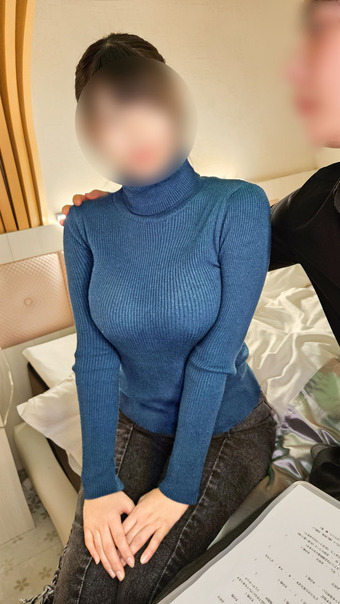 漫画みたいな極ボディ超ド級乳神様 4