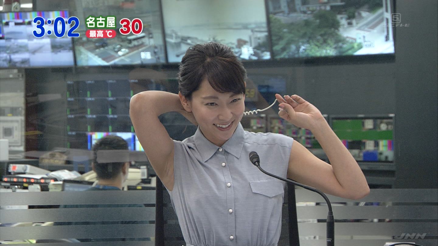 出水麻衣アナ ニュースでハプニング脇全開 Gif動画あり アナきゃぷ速報