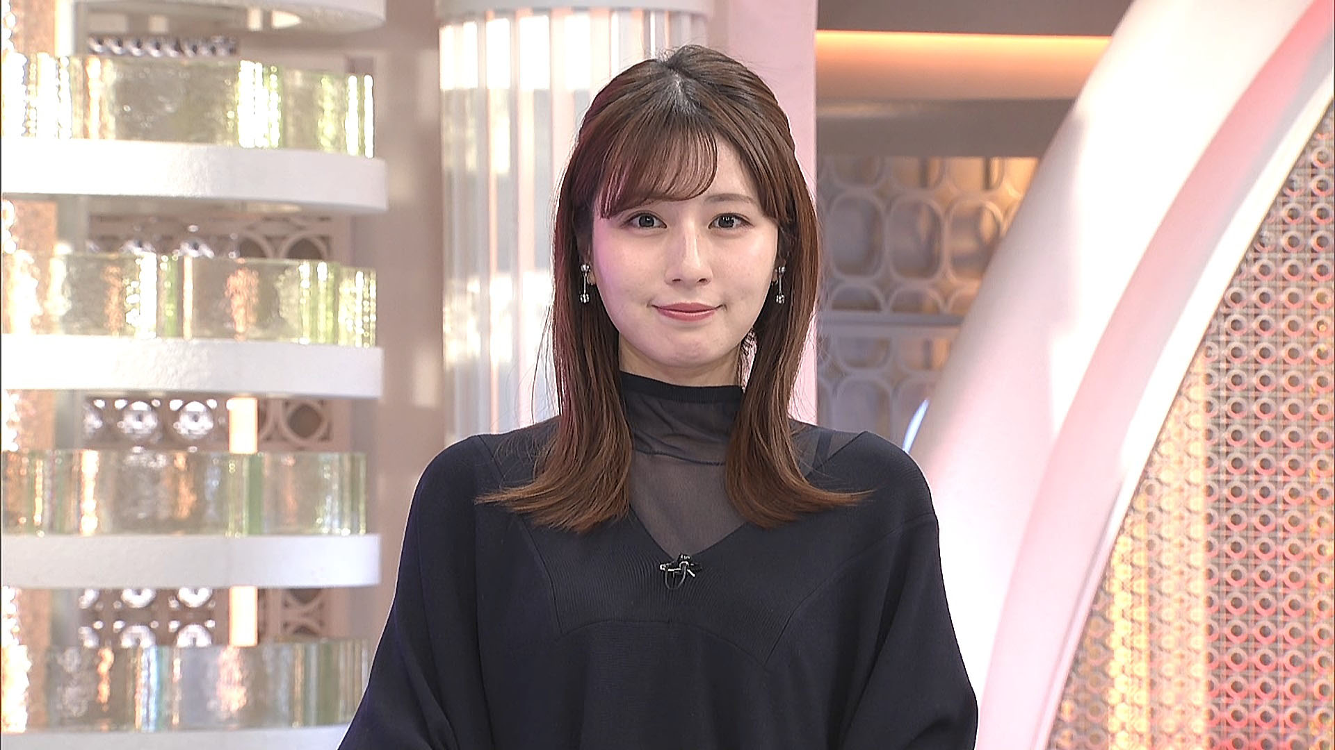 橋本菜穂子レイプ緊縛画像  堤礼実アナ ブラ紐まで透ける！！【GIF動画あり】 : アナきゃぷ速報