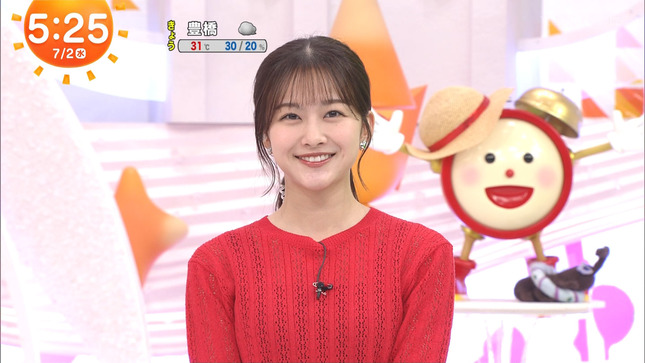 原田葵アナ　うっすら透けニットの豊乳！！