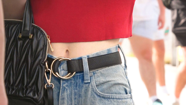 華やかで凛とした顔立ちの美女に話しかけられ… 2