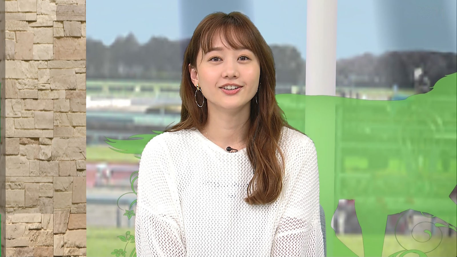 皆藤愛子アナと高田秋キャスター インナーが透ける アナきゃぷ速報 皆藤愛子アナと高田秋キャスター インナーが透ける アナきゃぷ速報