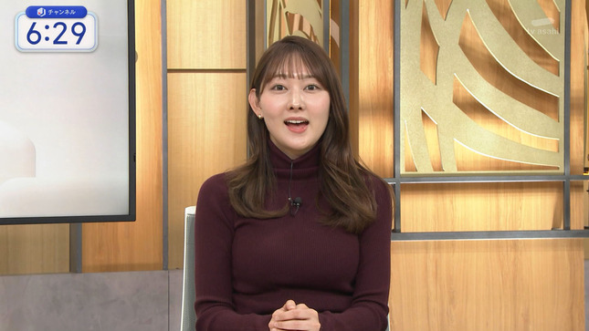 森山みなみアナ　ピタピタ過ぎるニットの豊乳！！【GIF動画あり】