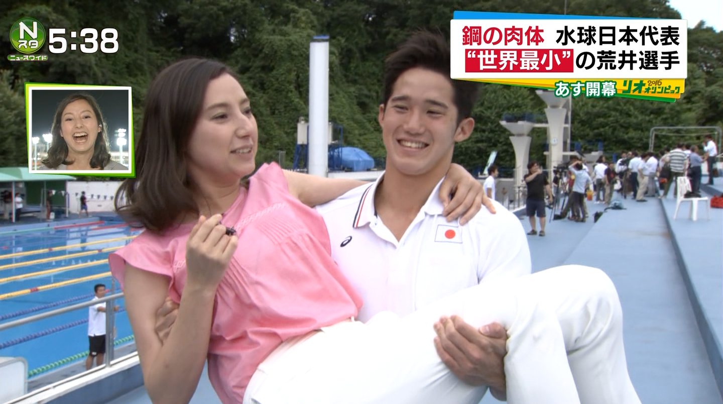 加藤シルビアアナがピタパンでお姫様抱っこをされる アナきゃぷ速報 加藤シルビアアナがピタパンでお姫様抱っこをされる アナきゃぷ速報