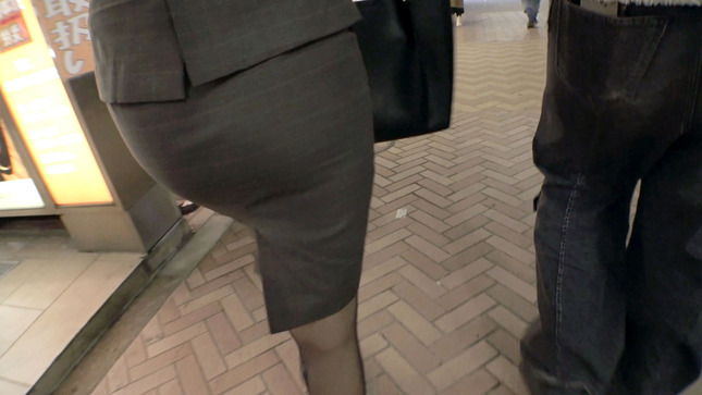 彼氏持ち社会人美女のムラムラ症候群 2