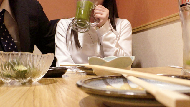真面目な後輩とホテル来たら 3
