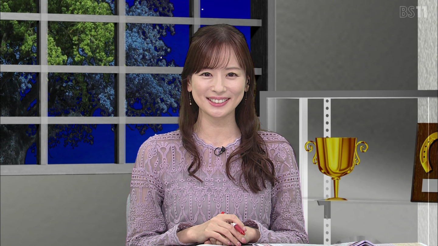 皆藤愛子アナ ブラ紐まで透ける アナきゃぷ速報 皆藤愛子アナ ブラ紐まで透ける アナきゃぷ速報