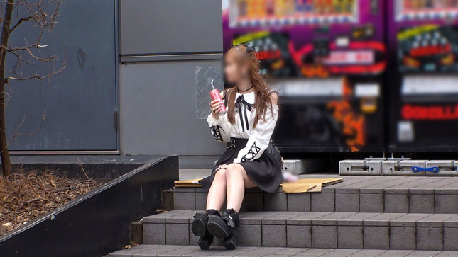 エロ売りで投げ銭を荒稼ぎしているデカ尻ぴえん 1