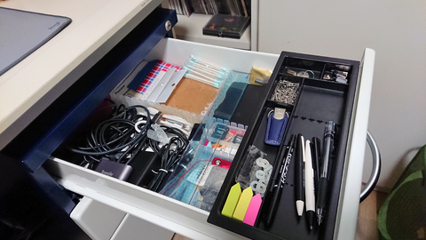 整理された引き出し内