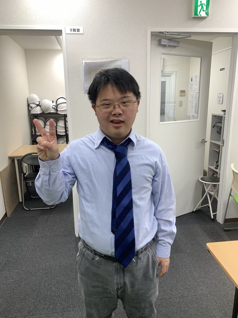 横浜 ネクタイの締め方講座 すべての若者に豊かな学びと青春を