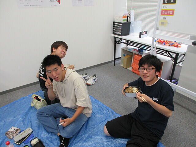 2Z3NMmi7gIInOpQ1719036857_1719036888