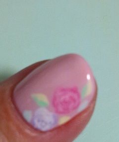 nail-roses