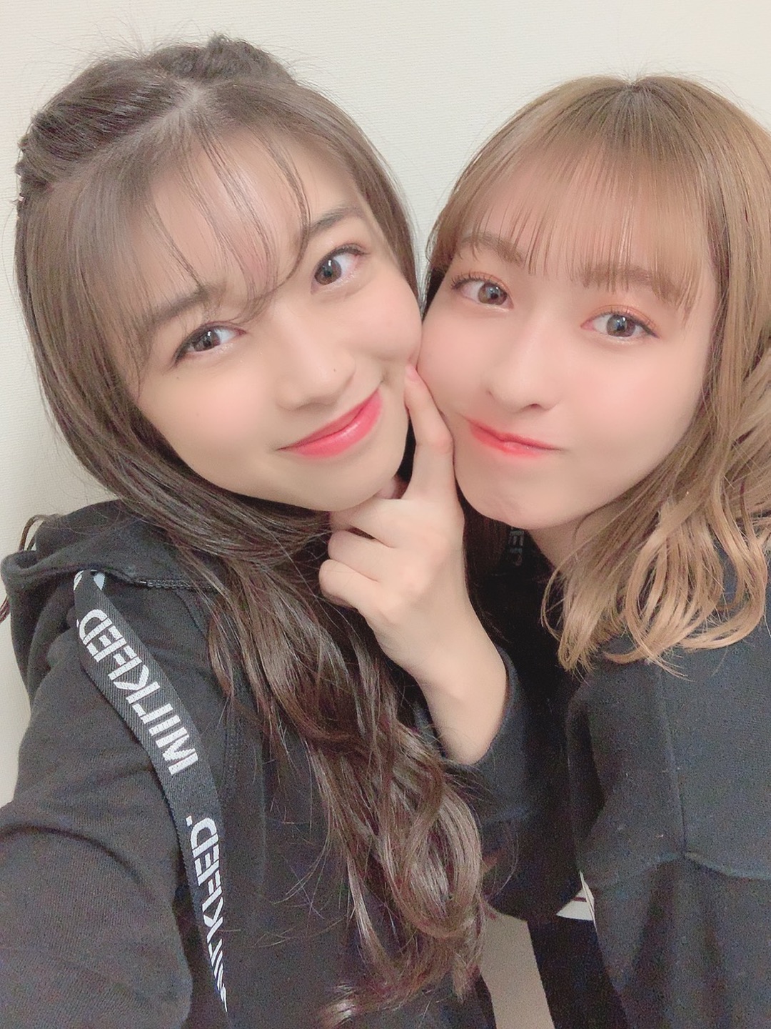 Juice Juice植村あかりとモーニング娘 牧野真莉愛が仲良しすぎると話題 ハロプロまとめ カラフルxハロプロ 21 Juice Juice植村あかりとモーニング娘 牧野真莉愛が仲良しすぎると話題 ハロプロまとめ カラフルxハロプロ 21