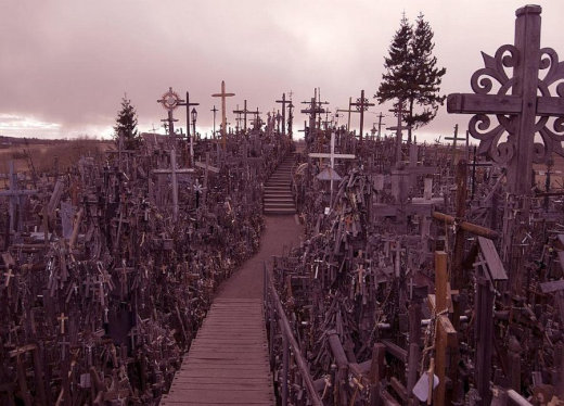 画像 こんな感じの 剣がいっぱい地面に刺さってる光景 ってなんかかっこいいよな ニュースなブログゥ