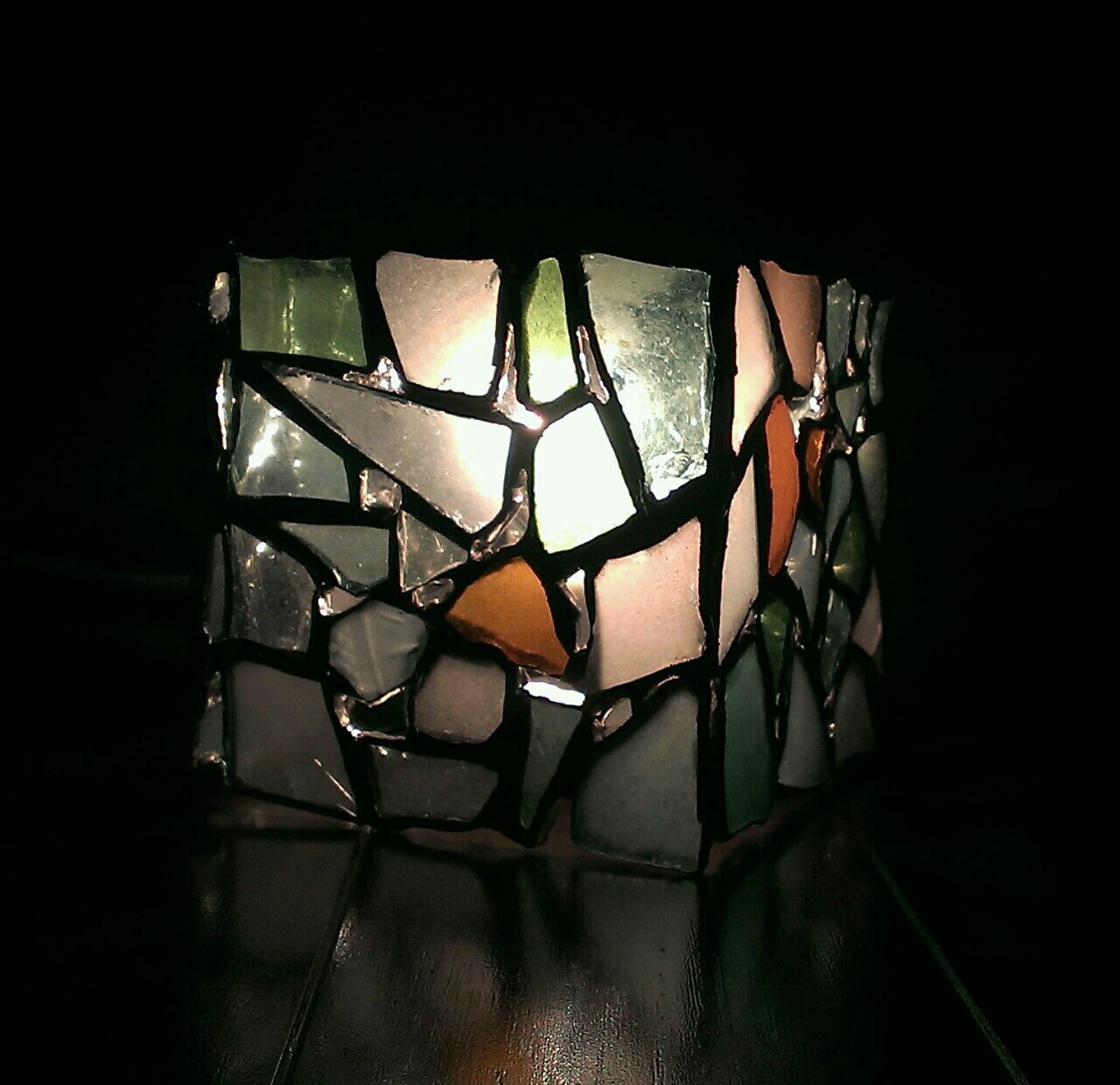 シーグラスでステンドグラスランプ作り 立方体 その2 ハンドメイド インテリア 世界の海岸から ビーチコーミング