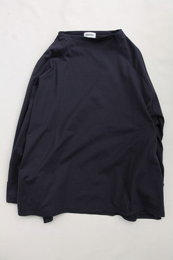 MAXOU ”Rui Battis Buttle Neck NAVY”