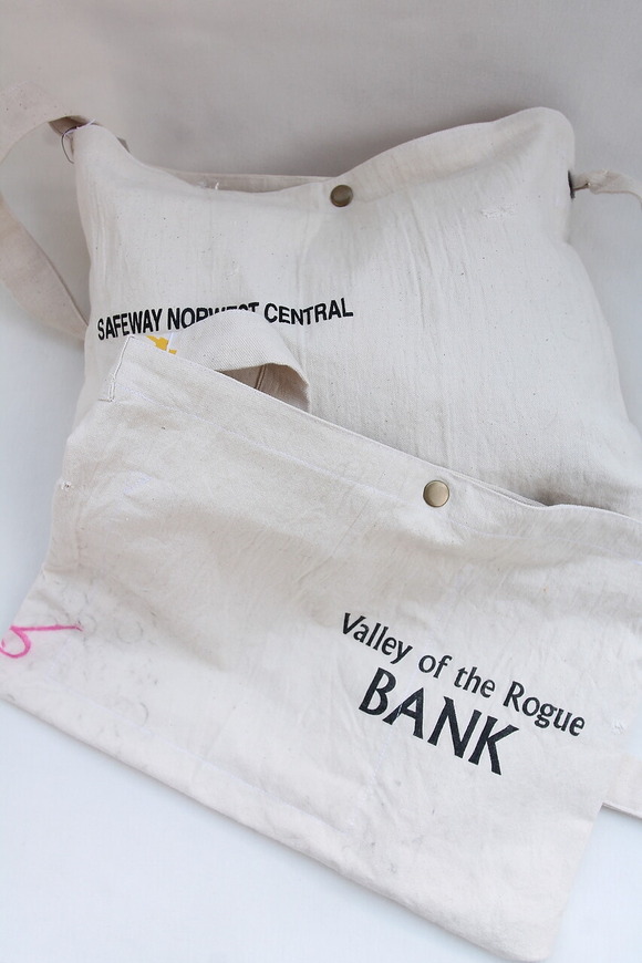 VETERAN ”Mail Bag SMALL”241011 (5)