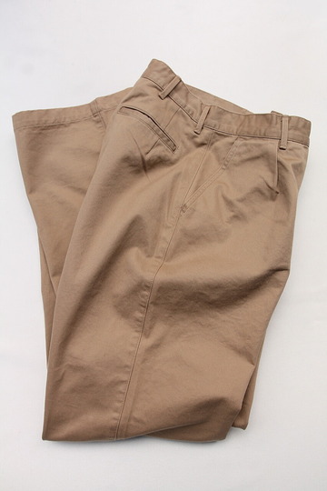 NOUN ”Wide KHAKI” (2)