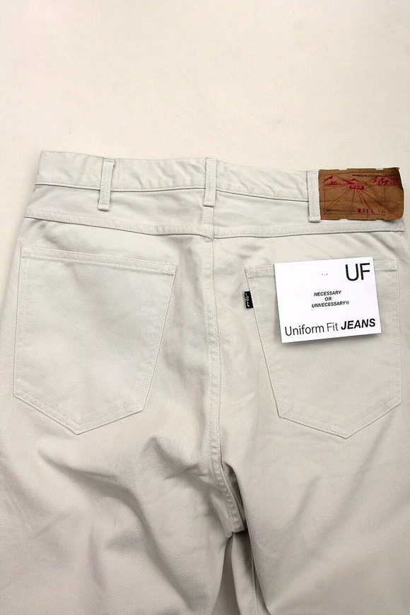 NOUN ”UF WHITE” 2307073