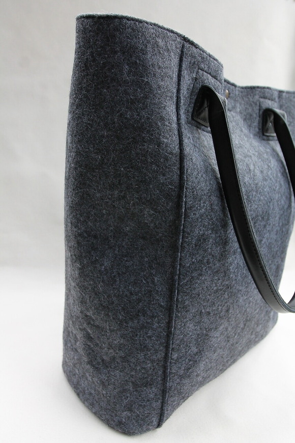 Tweedmill Felt Bag GREY5