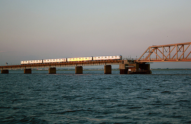 6280101345_69ee3ed27b_z