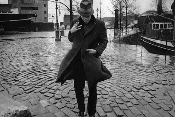  Tom Waits