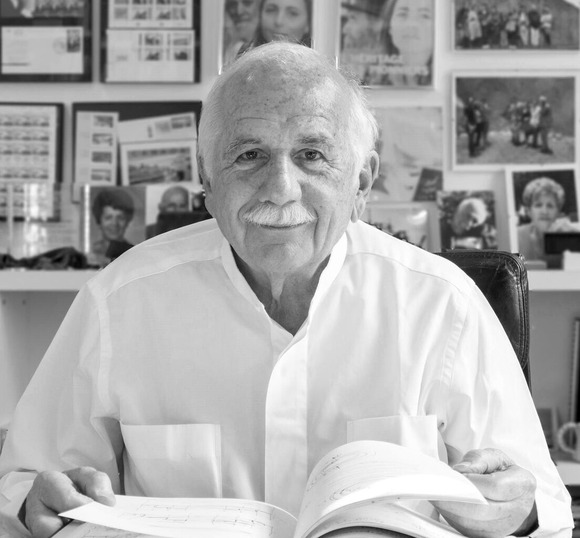 Moshe Safdie