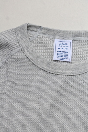 JE MORGAN ”Waffle Round Raglan Tee MOKU GREY” (2)